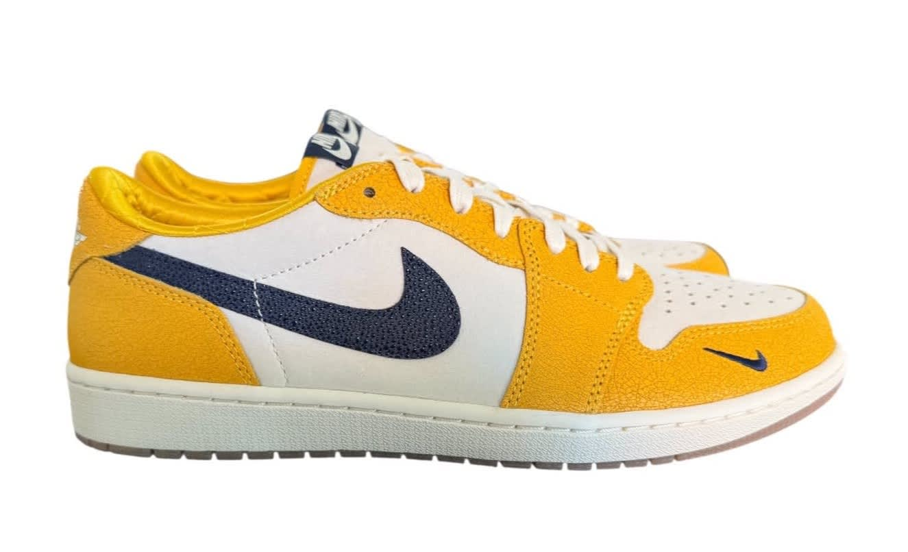 Jordan 1 Retro Low OG Michigan PE (2023)