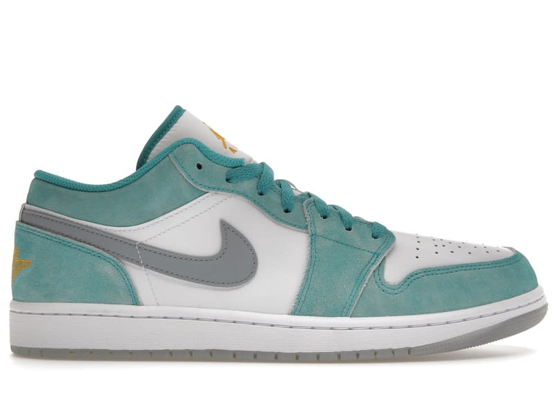 Jordan 1 Low SE New Emerald